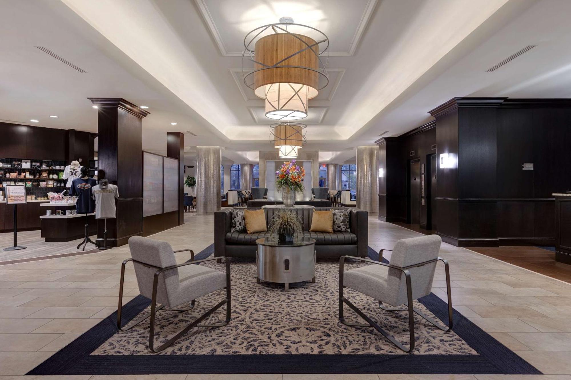 Homewood Vanderbilt Hotel